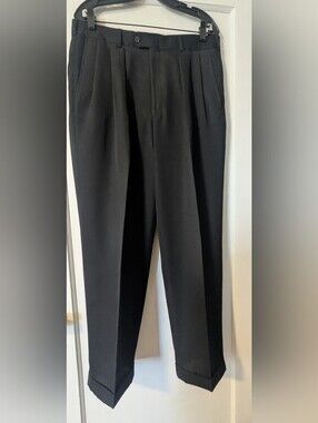 Saville Row Men's 34" Waist Black Pleated Front Wrinkle Resistance Cuffs Pants.
